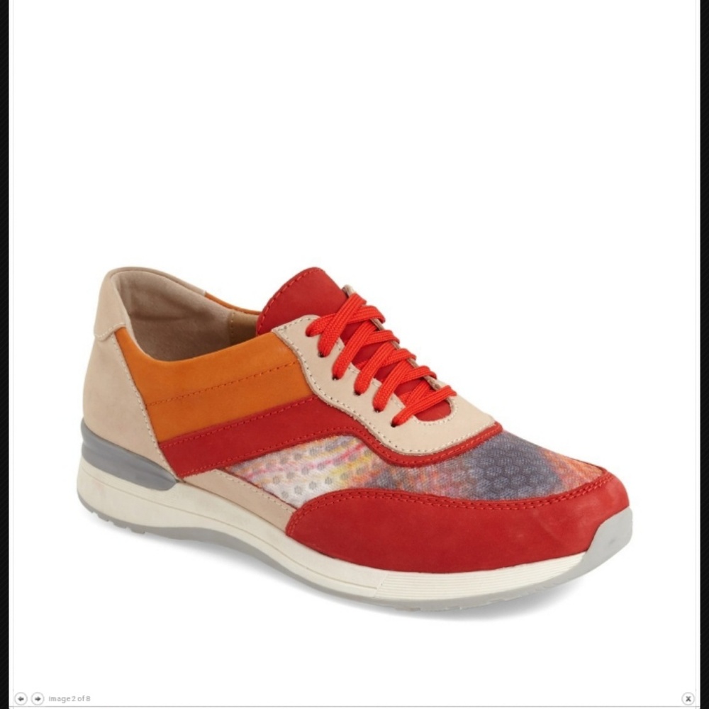 Vaneli Pride Sport Womens sz 11
